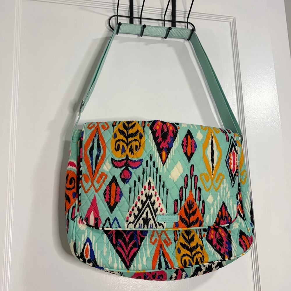 Vera Bradley Essential Messenger Bag quilted Pueblo print
